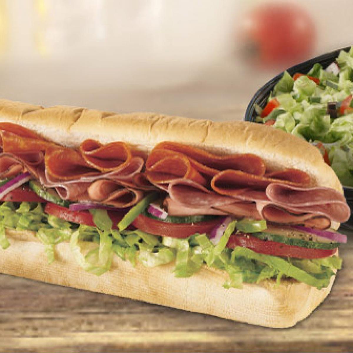 Багет с салями 205г